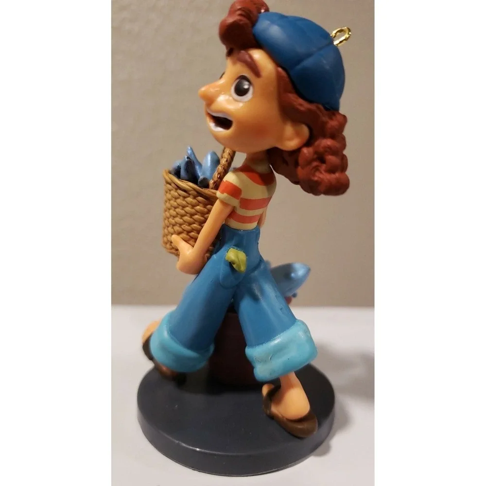 GIULIA WITH FISH‎ from LUCA Figurine Holiday Christmas Tree Ornament C-16